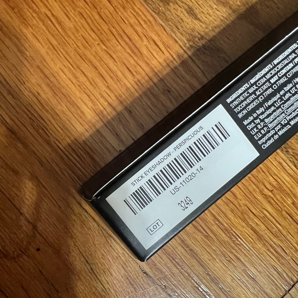 🚨Younique Moodstruck Stick Eyeshadow (Perspicuous) - Picture 2 of 3